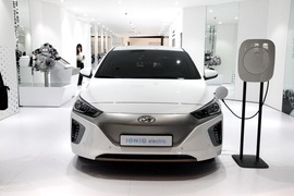   现代IONIQ电动 北京车展实拍