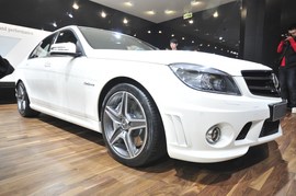 奔驰C63AMG车展实拍