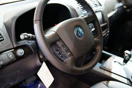 起亚霸锐车展实拍