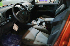 起亚霸锐车展实拍