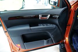 起亚霸锐车展实拍