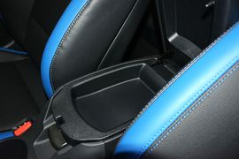 2015款现代Veloster飞思