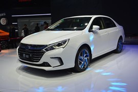比亚迪秦100北京车展实拍