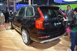 沃尔沃XC90混动版北京车展实拍