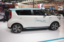 起亚秀尔EV北京车展实拍