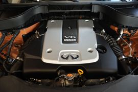 2015款英菲尼迪QX70