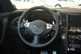 2015款英菲尼迪QX70