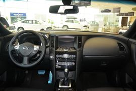 2015款英菲尼迪QX70