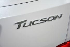 2015款现代全新途胜2.0L自动两驱智能型