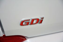 2015款现代全新途胜2.0L自动两驱智能型