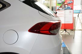 2015款现代全新途胜2.0L自动两驱智能型