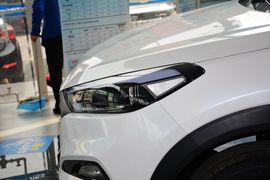 2015款现代全新途胜2.0L自动两驱智能型