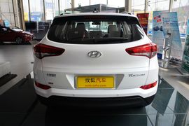 2015款现代全新途胜2.0L自动两驱智能型