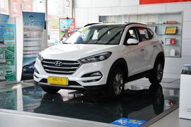 2015款现代全新途胜2.0L自动两驱智能型