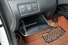 2016款现代名图1.8L自动智能型