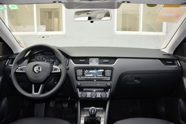 2017款斯柯达明锐1.6L手动智行版