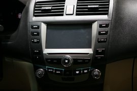 比亚迪F6车展实拍