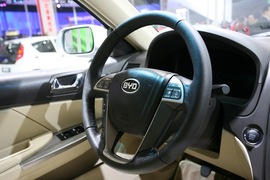 比亚迪I6车展实拍