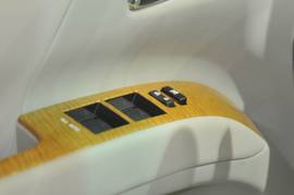 丰田普瑞维亚车展实拍