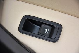 2016款斯柯达昕锐1.6L手动前行版