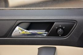 2016款斯柯达昕锐1.6L手动前行版