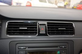 2016款斯柯达昕锐1.6L手动前行版