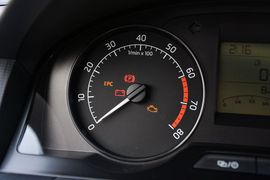 2016款斯柯达昕锐1.6L手动前行版