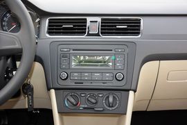 2016款斯柯达昕锐1.6L手动前行版