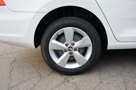 2016款斯柯达昕锐1.6L手动前行版