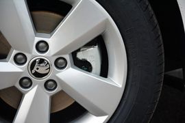 2016款斯柯达昕锐1.6L手动前行版