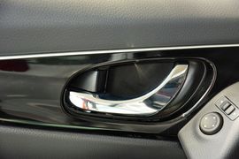 2016款日产逍客2.0L