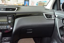 2016款日产逍客2.0L