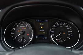 2016款日产逍客2.0L