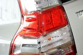 2016款丰田普拉多3.5L