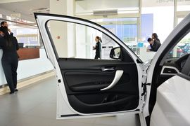 2015款宝马120i领先型