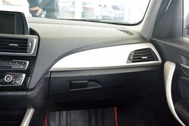 2015款宝马120i领先型