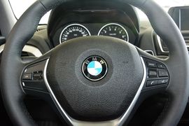 2015款宝马120i领先型