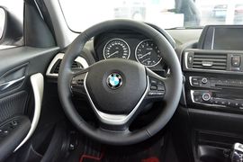 2015款宝马120i领先型