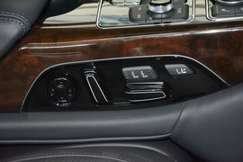 2016款奥迪A8L