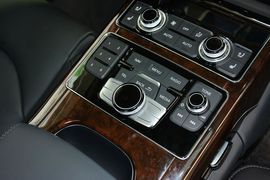 2016款奥迪A8L