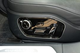 2016款奥迪A8L