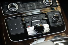 2016款奥迪A8L