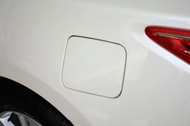 2013款日产天籁2.0L