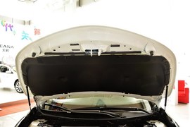 2013款日产天籁2.0L