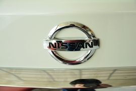 2013款日产天籁2.0L