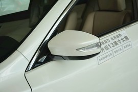 2013款日产天籁2.0L