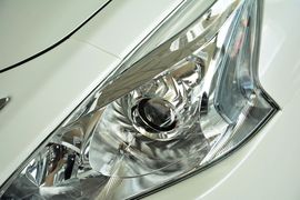 2013款日产天籁2.0L