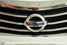 2013款日产天籁2.0L