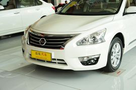 2013款日产天籁2.0L