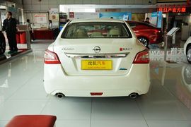 2013款日产天籁2.0L